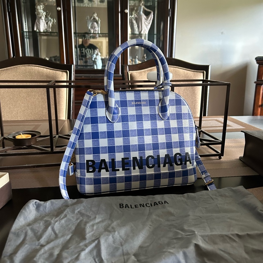 Balenciaga Ville Top Handle leather handbag - Picture 3 of 3